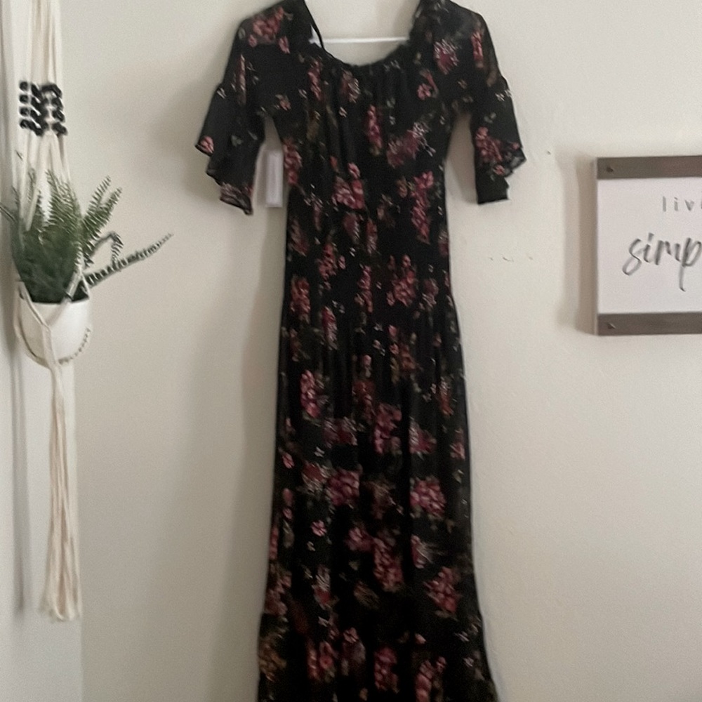 Beautiful black dress!